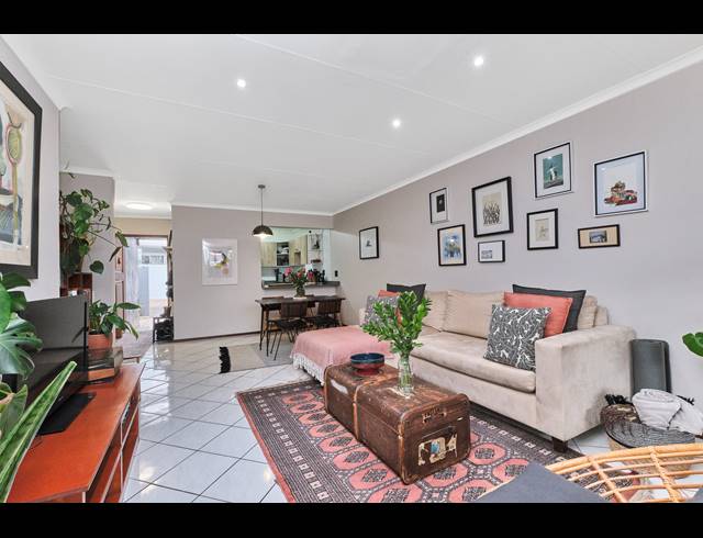 2 BEDROOM SIMPLEX SOLD IN PRESIDENT RIDGE
